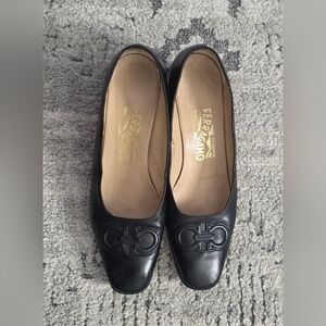 Salvatore Ferragamo Black Leather Heels EUC